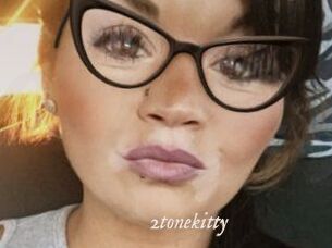 2tonekitty