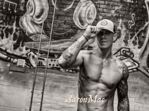 Aaron_Mac
