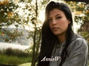 AnnieW