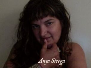Anya_Strega