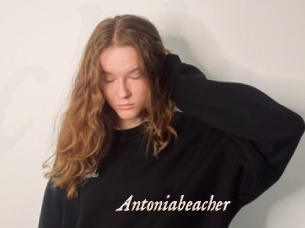 Antoniabeacher