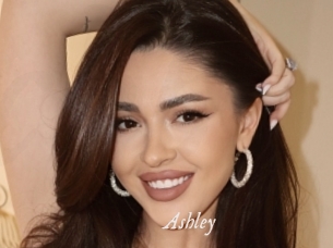 ashley Chobix 