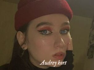 Audrey_kort