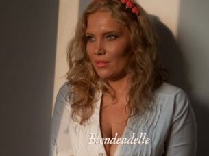 Blondeadelle