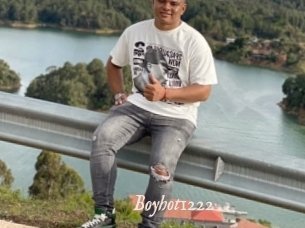 Boyhot1222