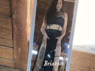 Briakam