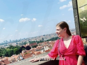 Capricious_miss