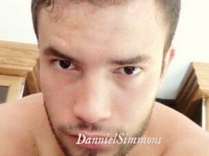 Danniel_Simmons