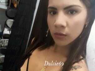 Dulcie_69