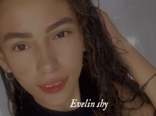 Evelin_shy