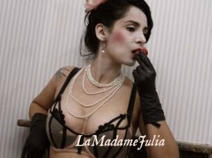 LaMadameJulia