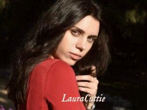 Laura_Cuttie