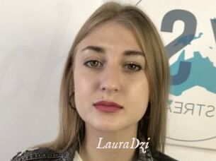 LauraDzi