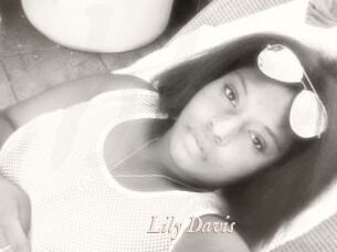 Lily_Davis