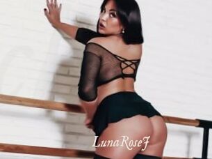 LunaRoseJ