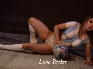 Luna_Parker
