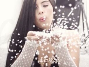 LyaWhite