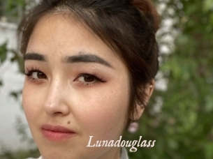 Lunadouglass