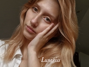 Lunakiss