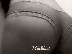 MiaBlunt