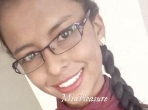 Mia_Pleasure