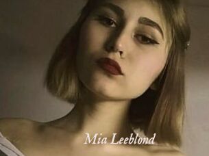 Mia_Leeblond