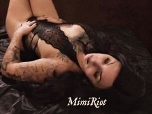 Mimi_Riot