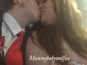 Mommybabywolfies