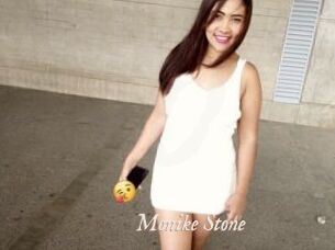 Monike_Stone