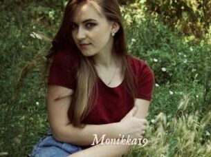 Monikka19