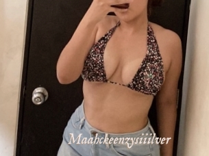 Maahckeenzysiiilver