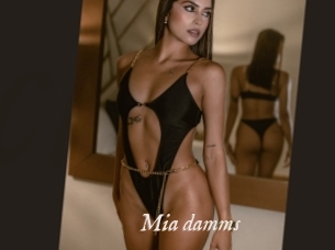 Mia_damms