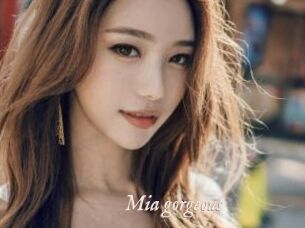 Mia_gorgeous