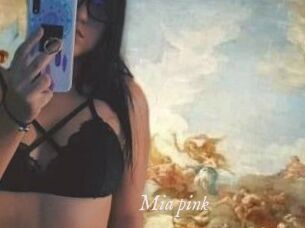 Mia_pink
