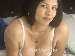 Mia_villanueva