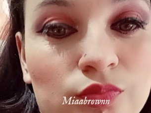 Miaabrownn