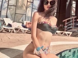 Petiteluciex