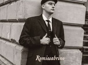 romiosabrino Chobix 