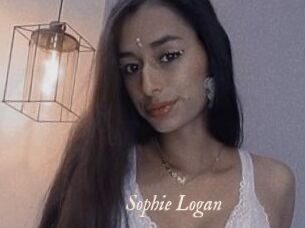 Sophie_Logan