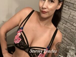 Stormy_Peaches