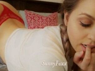 Sunny_Foxx