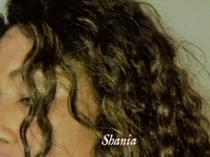shania Chobix 