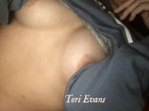 Tori_Evans