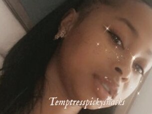 temptresspickysnacks Chobix 