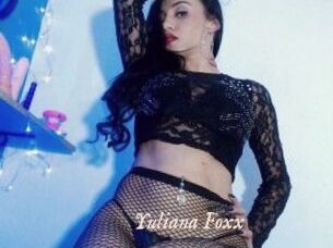 Yuliana_Foxx